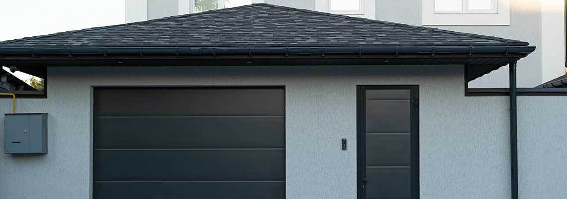 Insulated Garage Door Installation for Modern Homes in Kissimmee, Florida